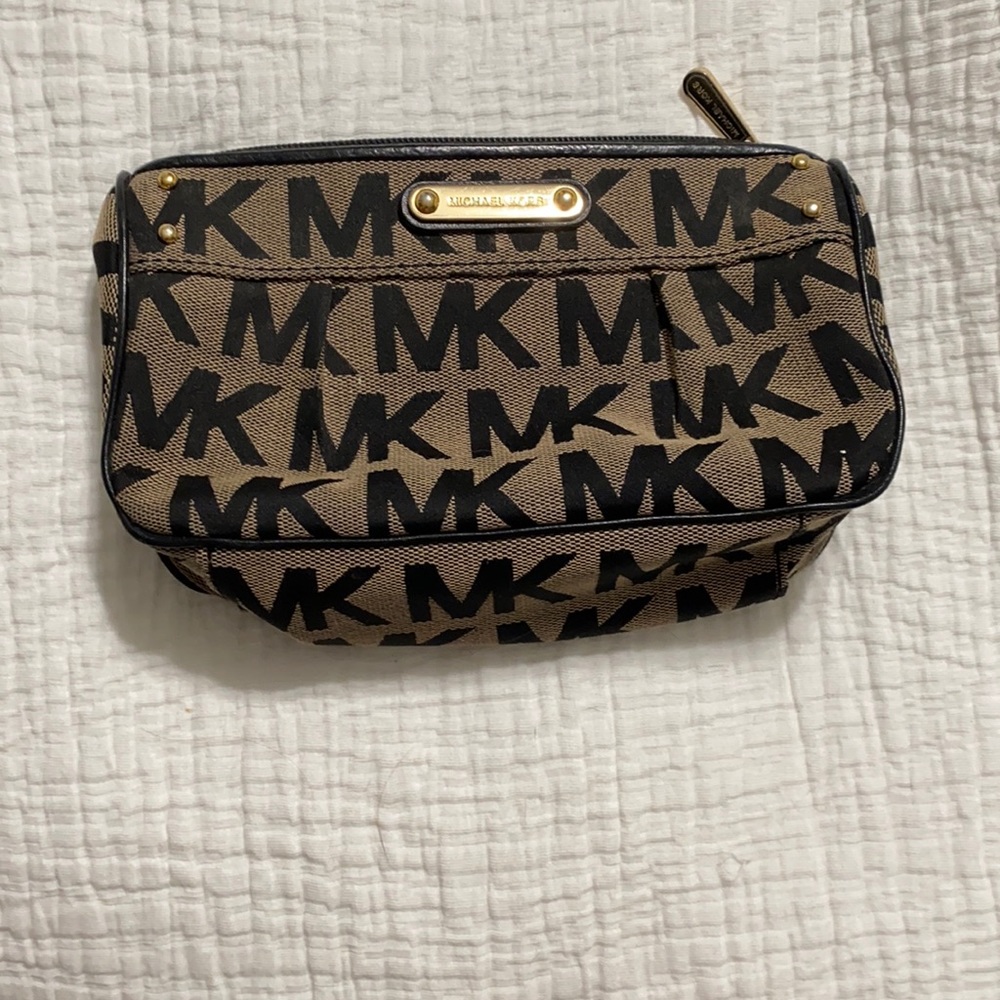 Michael Kors Makeup Bag